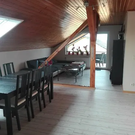 Grosse Mit Balkon Zwischen Odenwald, Taubertal Und Bauland Daire