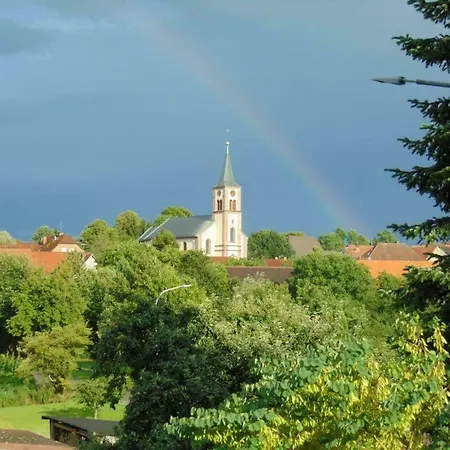 Lägenhet Obere Asshoff Zwischen Odenwald, Taubertal Und Bauland Berolzheim